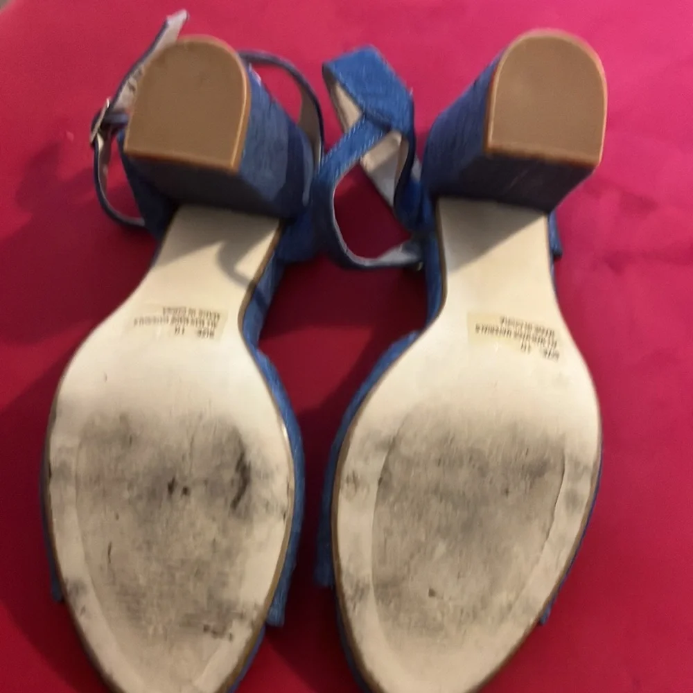 Denim embroidered sandals - Picture 6 of 9